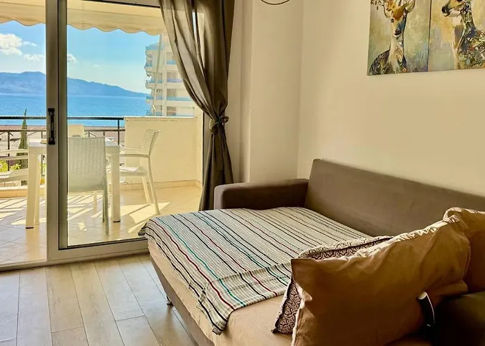 Morina Sea View アパート *